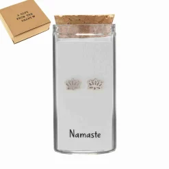 Gift box, oorstekers in flesje, lotus bloem