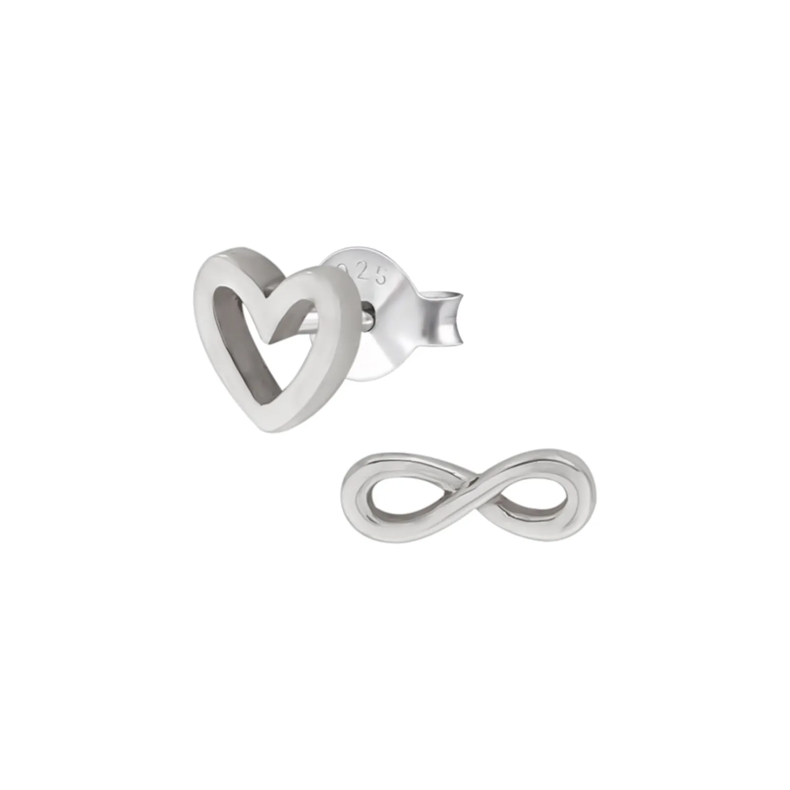Gift box, oorstekers in flesje, hart en infinity teken