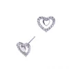 Rhodium plated hartjes oorsteker met cubic zirkonia steentjes