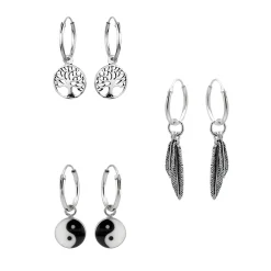 Set van zilveren oorbellen, oorringen met hanger van tree of life, veer en yin en yang