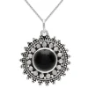 Zilveren ketting met hanger, zon met onyx steen en rijk bewerkte rand