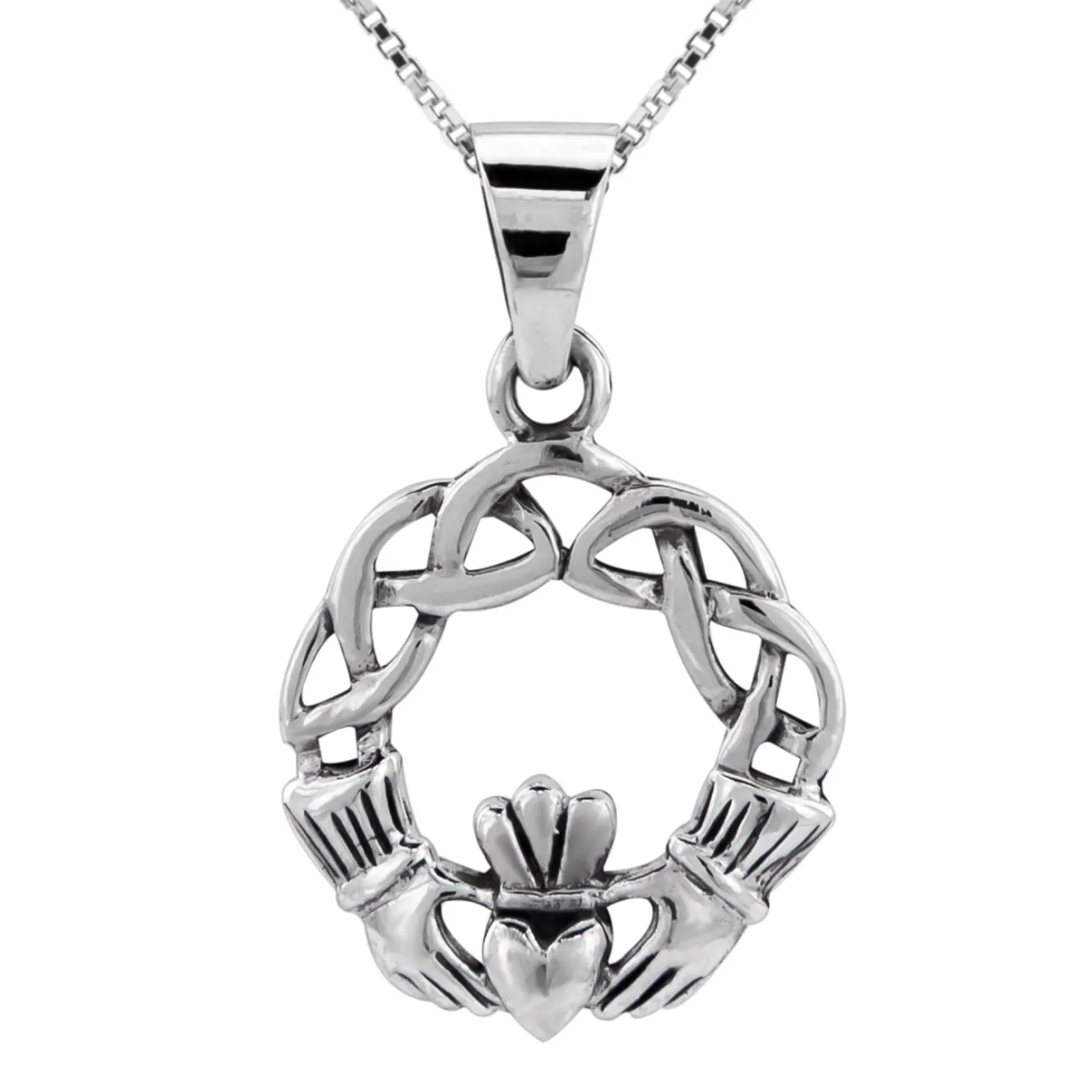 Zilveren ketting met hanger, gevlochten cirkel met handen met hart
