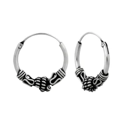 Zilveren oorbellen, Bali hoops met slingertjes en draaiingen