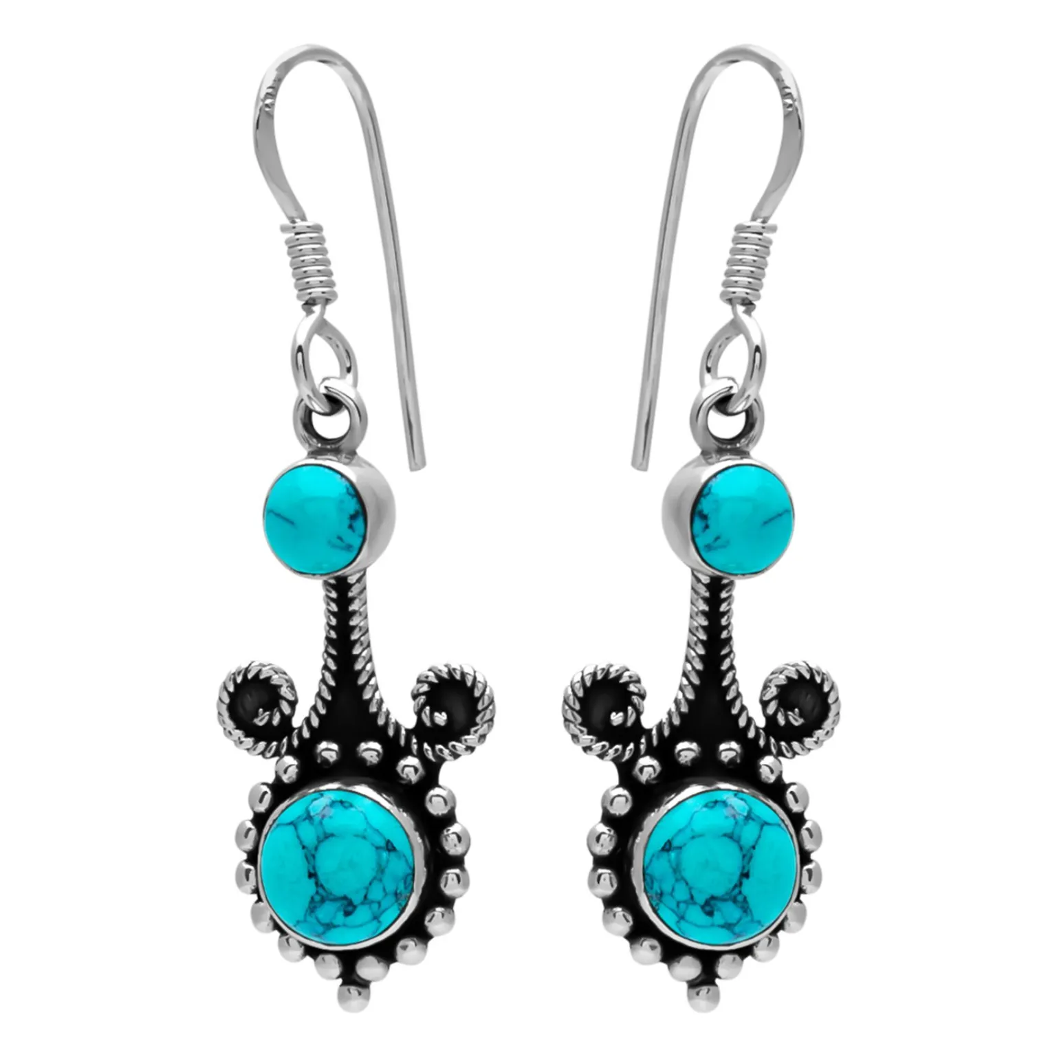 Zilveren oorhangers, turquoise steen met sierlijke details en geoxideerde delen
