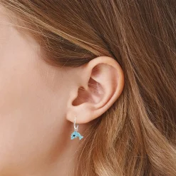 Zilveren oorringen, dolfijn met aqua kristallen