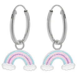 Zilveren oorringen met hanger, regenboog in blauw, roze en paars met wolkjes en glitter