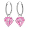 Zilveren oorringen met hanger, roze diamantvorm