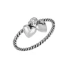 Zilveren ring, gevlochten met twee hartjes
