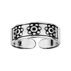 Zilveren teenring met bloemetjes