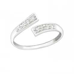 Zilveren teenring met kristallen
